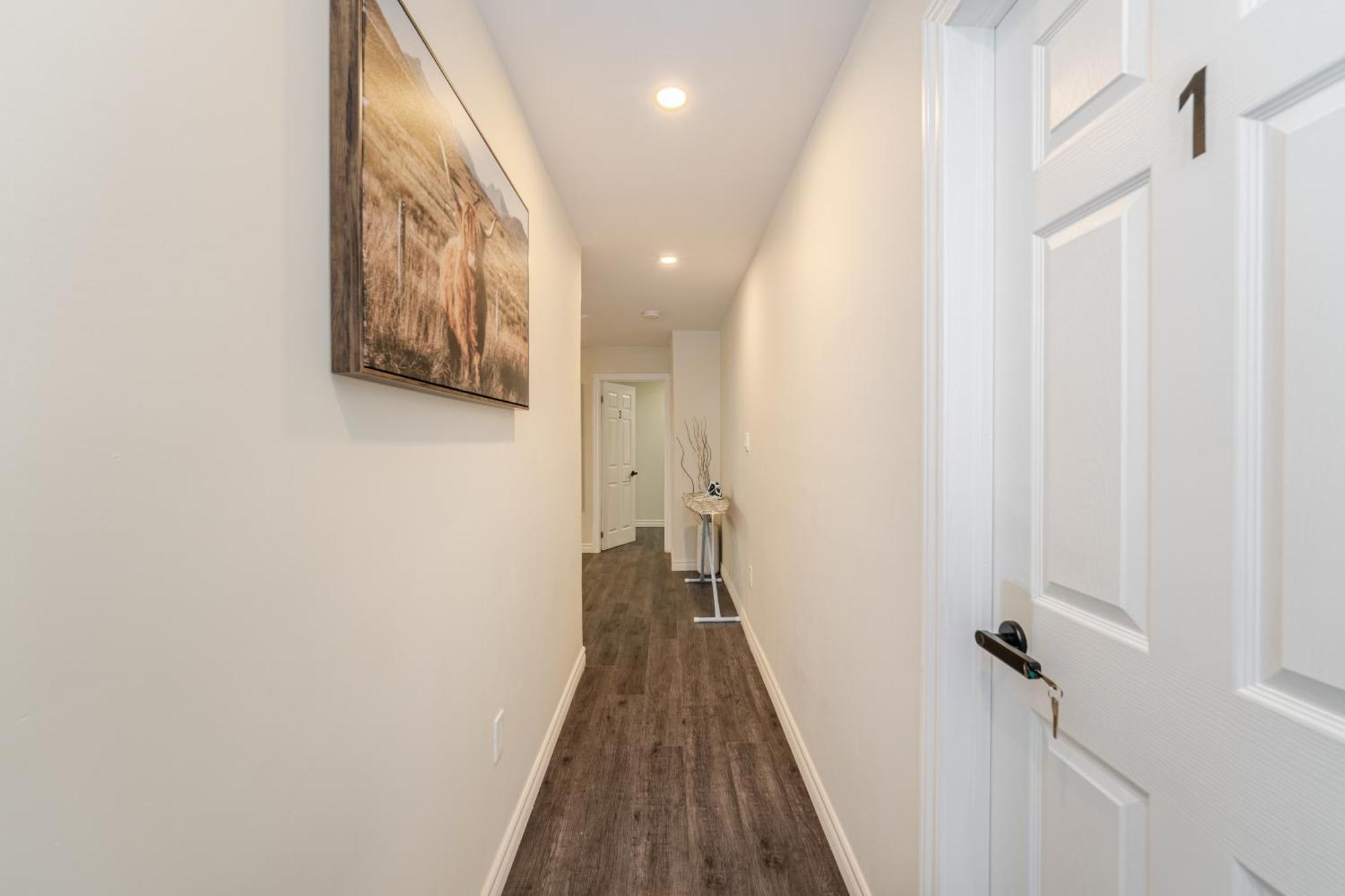 Private Basement Bedrooms In Oakville Exterior foto